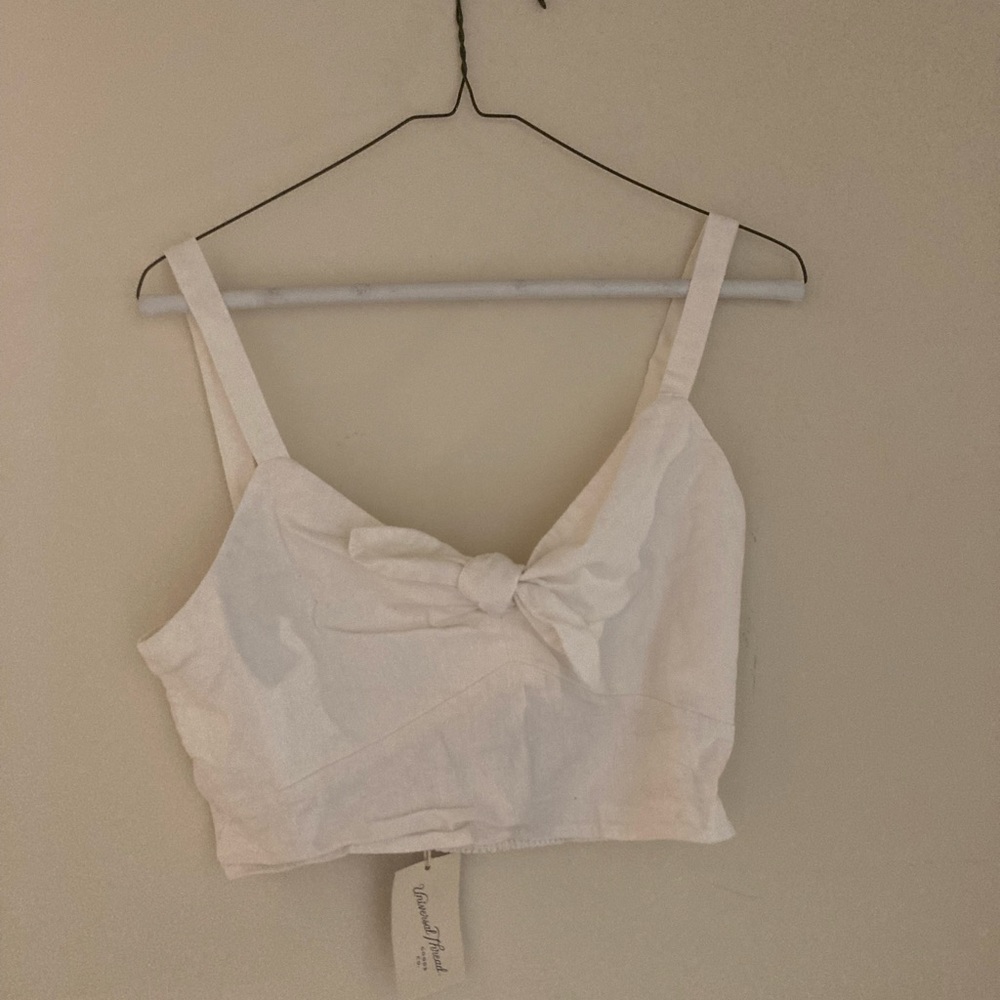 Nice summery crop top, size Small.